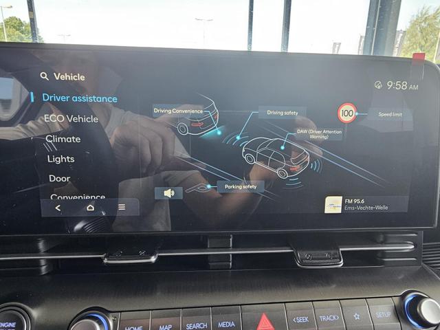 Hyundai KONA GO Plus 1.6 GDI 2WD HEV 138 PS 6DCT Automatik / LED Keyless ACC PDC V.&H. m. Kamera Sitz & Lenkr.Heiz. 