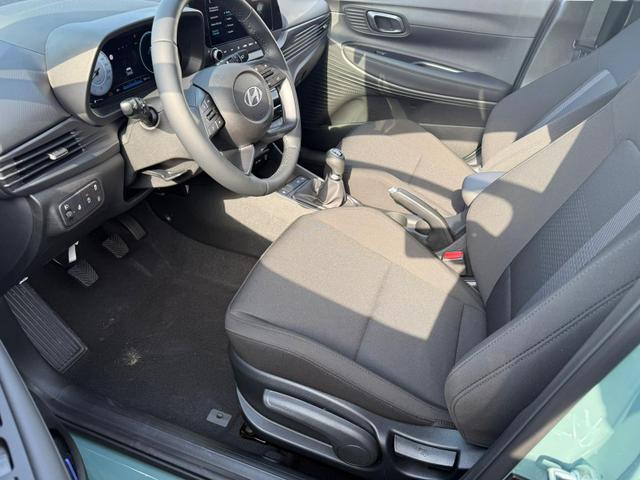 Hyundai i20 GO Plus 1.2 MPI 79 PS 5MT Sitz + Lenkradheizung / Navi Tempomat PDC Kamera Alu16 /" Frei Haus geliefert, ab der 2. Bestellung" * 
