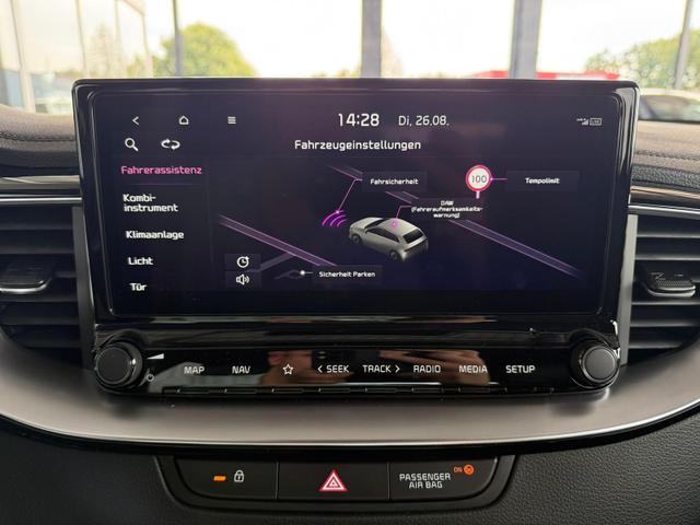 Kia XCeed 1.5 T-GDi Exclusive / Navi PDC V.&.h.m.Kamera Sitz & Lenkr.Heiz./ Klimaautom./ LED/ Alu16 