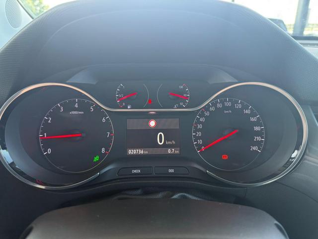 Opel Crossland 1.2 turbo 110PK 6MT Elegance Panoramadach / Klima Automatic PDC v+h 