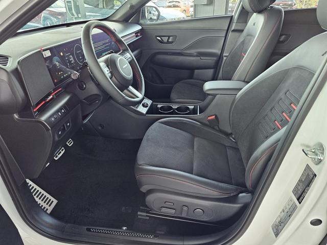 Hyundai KONA HEV (SX2) N-Line 1.6 GDI 2WD / 360° Kamera SHZ vo + hi Sitzbelüftung ACC Fahrersitz Memory BOSE-Soundsystem 