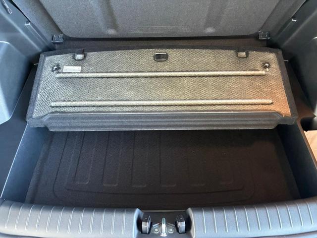 Hyundai BAYON Premium 1.2 MPI / Navi Sitz + Lenkradheizung Rückfahrkamera Tempomat Klimaautomatik Alu 16" 