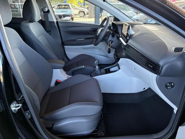 Hyundai BAYON Premium 1.0 T-GDI 2WD / LED Sitz + Lenkradheizung Klimaautomatik Tempomat Alu 17" 