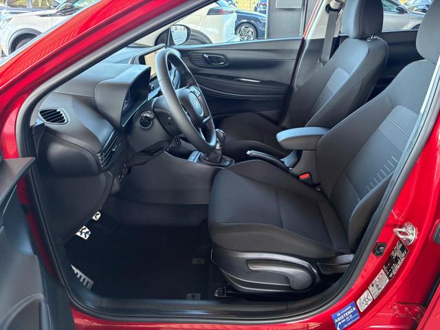 Hyundai BAYON Premium 1.0 T-GDI 2WD / LED Sitz + Lenkradheizung Klimaautomatik Tempomat Alu 17" 