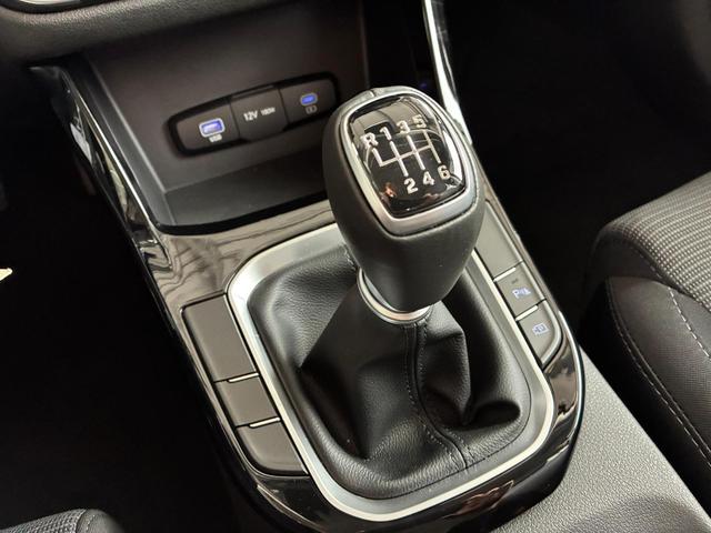 Hyundai i30 Kombi Comfort 1.5 GDi / LED Navi PDC V&H + Kamera Tempomat Carplay Alu 16" 
