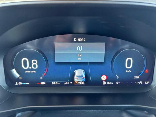 Ford Focus Turnier Active X 1.0 7AT / Winterpaket PDC V&H + Kamera LED Kurvenlicht Alu 17" 