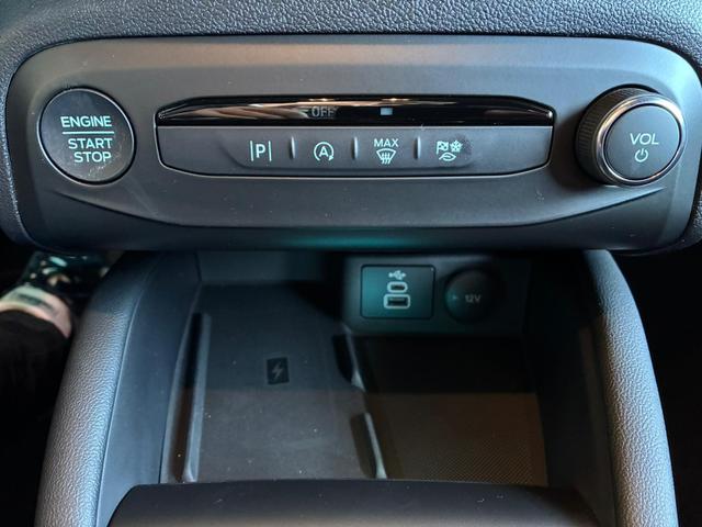 Ford Focus Turnier ST Line X 1.0 7AT / Winterpaket PDC V&H + Kamera LED Kurvenlicht Alu 17" 