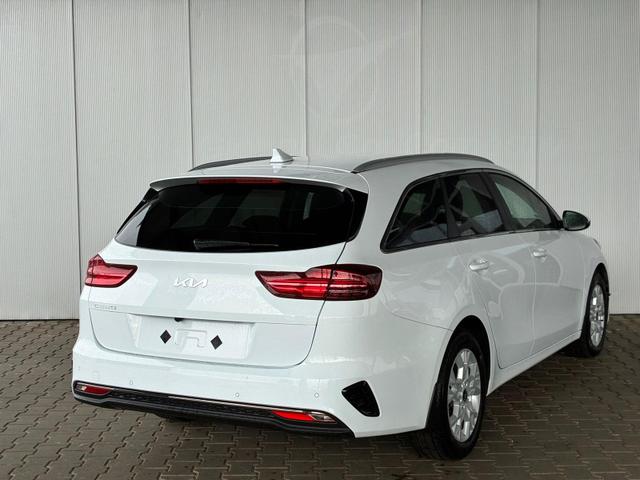 Kia Ceed Sportswagon Comfort 1.5 DCT / Sitz + Lenkradheizung Tempomat Navi LED Rückfahrkamera Alu 16" 