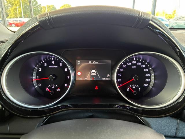Kia Ceed Sportswagon Comfort 1.5 DCT / Sitz + Lenkradheizung Tempomat Navi LED Rückfahrkamera Alu 16" 