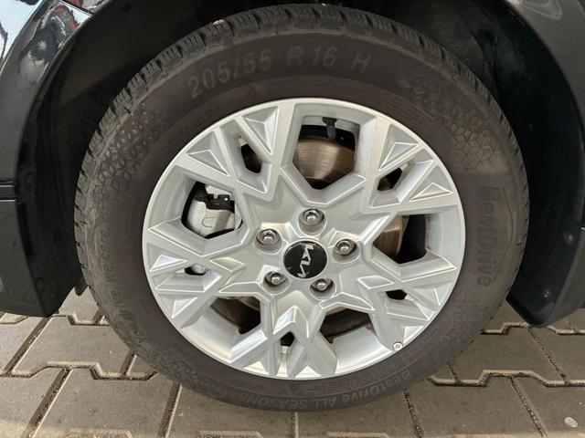Kia Ceed Sportswagon Comfort 1.5 DCT / Sitz + Lenkradheizung Tempomat Navi LED Rückfahrkamera Alu 16" 