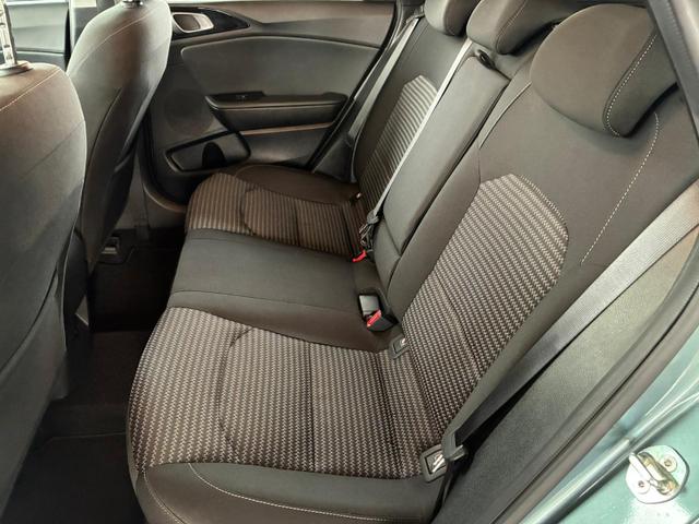 Kia Ceed Sportswagon Comfort 1.5 DCT / Sitz + Lenkradheizung Tempomat Navi LED Rückfahrkamera Alu 16" 