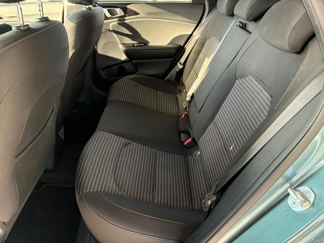 Kia Ceed Sportswagon Comfort 1.5 DCT / Sitz + Lenkradheizung Tempomat Navi LED Rückfahrkamera Alu 16" 