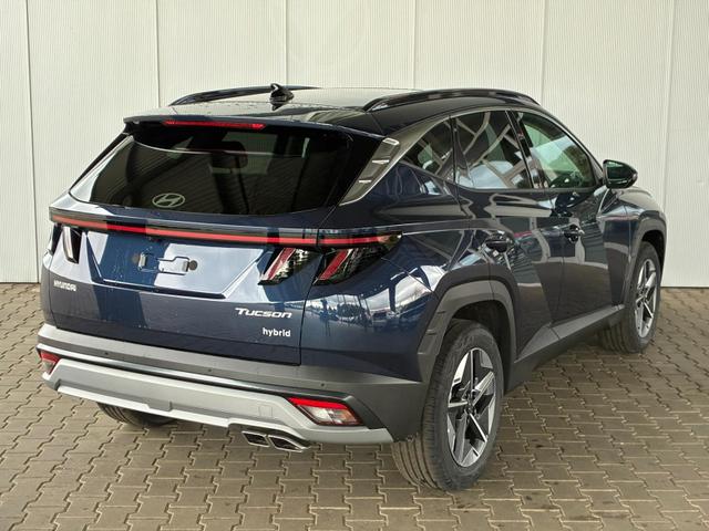 Hyundai TUCSON E-Motion 1.6 T-GDi 2WD HEV / Panoramadach ACC LED Sitz + Lenkradheizung Navi PDC V&H Kamera Alu 18" 