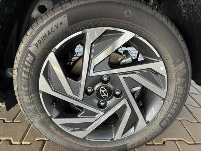 Hyundai BAYON Wave 1,0 T-GDI 100 PS 7DCT / Winterpaket PDC m. Kamera Alu16 
