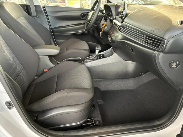 Hyundai BAYON Wave 1,0 T-GDI 100 PS 7DCT / Winterpaket PDC m. Kamera Alu16 