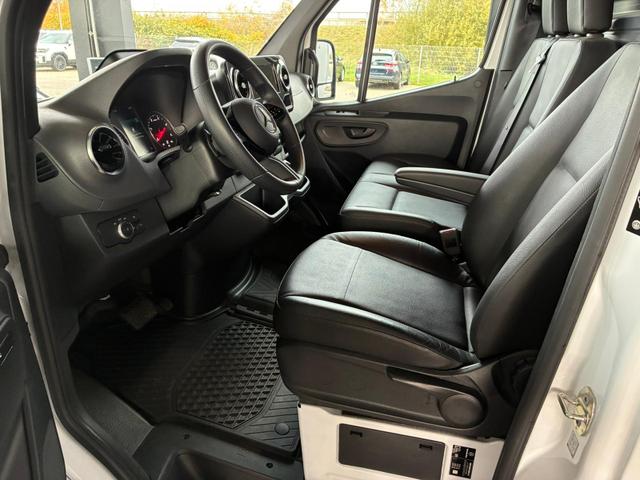 Mercedes-Benz 317 CDI Sprinter Standard HA 9G-TRONIC PRO L2H2 