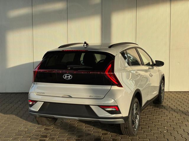 Hyundai BAYON Premium 1.0 T-GDI 100 PS 48V 7DCT / Keyless ACC Soundsystem BOSE Sitz + Lenkradheizung LED Navi PDC V&H Kamera Totwinkel Alu 16" 
