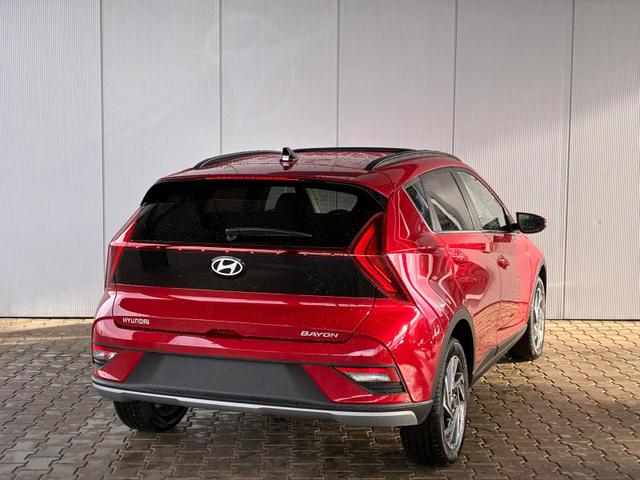 Hyundai BAYON Premium Sky 1.0 T-GDI 100 PS 48V 7DCT / Keyless ACC Soundsystem BOSE Sitz + Lenkradheizung LED Navi PDC V&H Kamera Totwinkel Alu 16" 