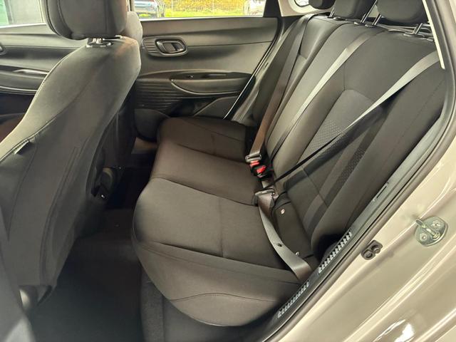 Hyundai i20 1.0 Premium 7DCT 48V / Schiebedach LED BOSE-Soundsystem ACC PDC V&H + Kamera Sitz Lenkradheizung Alu 16" 