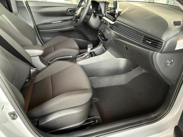 Hyundai i20 1.0 Premium 7DCT 48V / Schiebedach LED BOSE-Soundsystem ACC PDC V&H + Kamera Sitz Lenkradheizung Alu 16" 