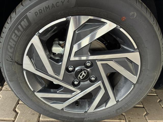 Hyundai i20 1.2 MPI 5MT Comfort / Navi Carplay Rückfahrkamera Tempomat Alu 16" 