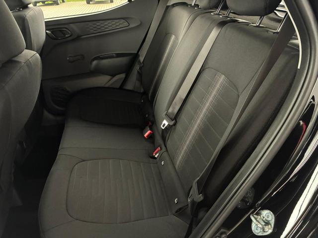 Hyundai i10 Premium 1.2 GDI Automatik / Rückfahrkamera Sitz + Lenkradheizung Navi Alu 15" 