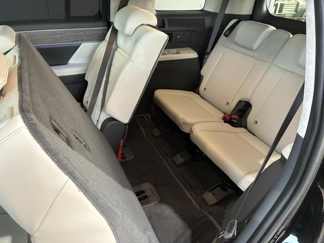 Hyundai SANTA FE HEV 7-Sitzer / 360° Kamera Leder Sitz + Lenkradheizung Elek. Heckklappe Alu 18" 