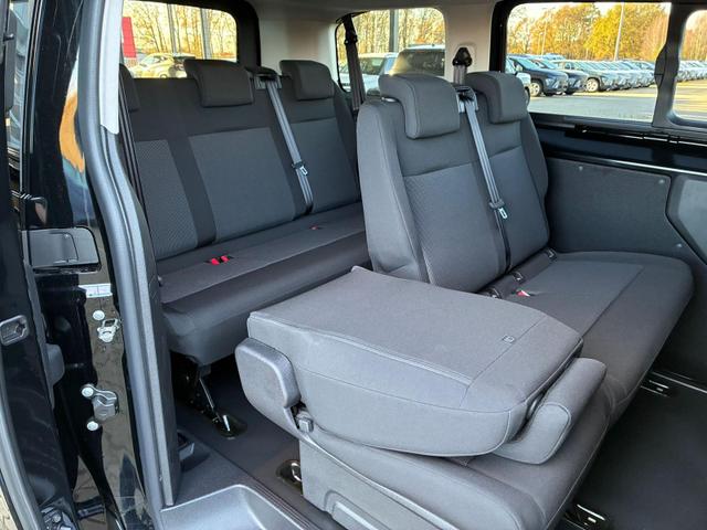 Opel Vivaro Kombi L 2.0 Diesel Automatik 177 PS / 9-Sitzer AHK LED NAVI 