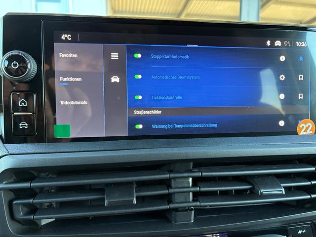 Opel Vivaro Kombi XL 2.0 Diesel Automatik 177 PS / 9-Sitzer AHK LED NAVI 