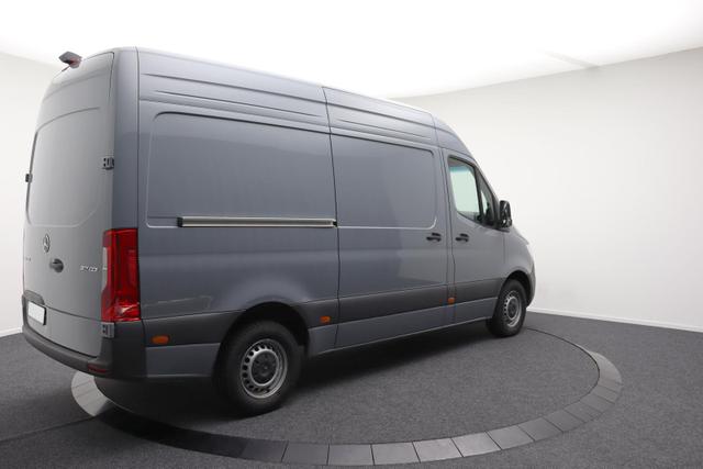 Mercedes-Benz 317 CDI Sprinter Standard HA 9G-TRONIC PRO L2H2 