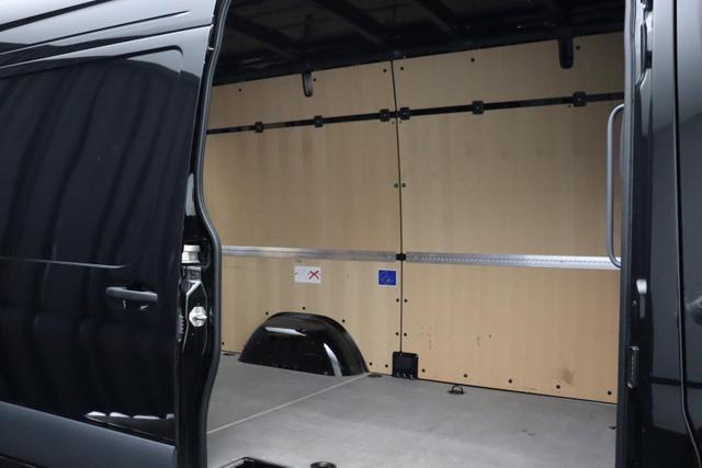 Mercedes-Benz 317 CDI Sprinter Standard HA 9G-TRONIC PRO L2H2 