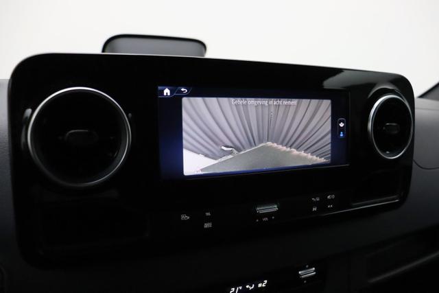 Mercedes-Benz 317 CDI Sprinter Standard HA 9G-TRONIC PRO L2H2 