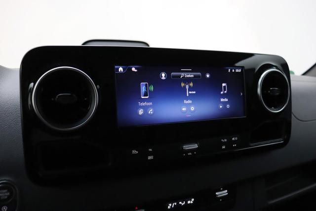 Mercedes-Benz 317 CDI Sprinter Standard HA 9G-TRONIC PRO L2H2 