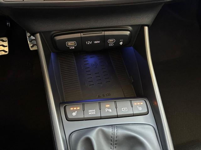 Hyundai BAYON Premium 1.0 T-GDI 100 PS 48V / Keyless ACC Soundsystem BOSE Sitz + Lenkradheizung LED Navi PDC V&H Kamera Totwinkel Alu 16" 