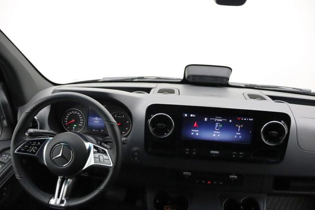 Mercedes-Benz Sprinter 319 L2H1 Select 