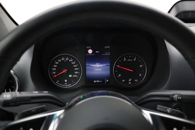 Mercedes-Benz Sprinter 319 L2H1 Select 