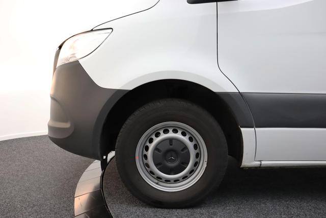 Mercedes-Benz 317 CDI Sprinter Standard HA 9G-TRONIC PRO L2H2 