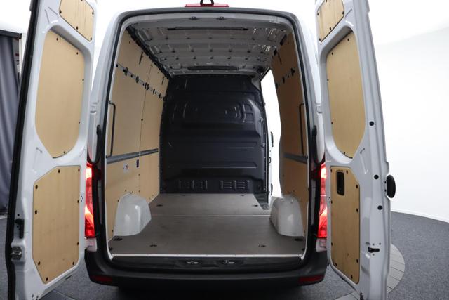 Mercedes-Benz 317 CDI Sprinter Standard HA 9G-TRONIC PRO L2H2 