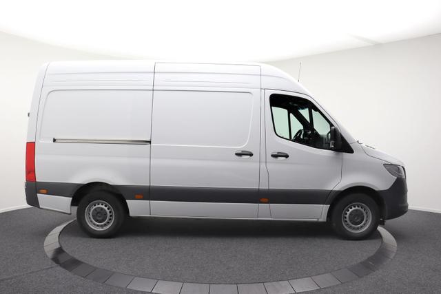 Mercedes-Benz 317 CDI Sprinter Standard HA 9G-TRONIC PRO L2H2 