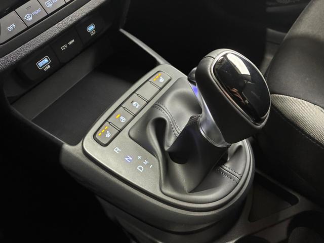 Hyundai i10 Premium 1.2 GDI Automatik / Sitz + Lenkradheizung Navi Klimaautomatik Alu 15'' 