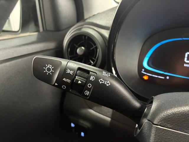 Hyundai i10 Premium 1.2 GDI Automatik / Sitz + Lenkradheizung Navi Klimaautomatik Alu 15'' 