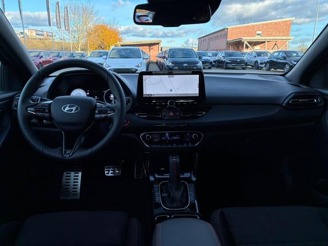 Hyundai i30 Fastback N-Line 1.5 T-GDI 7-DCT / ACC Sitz + Lenkradheizung LED PDC V&H Kamera Alu 18" 