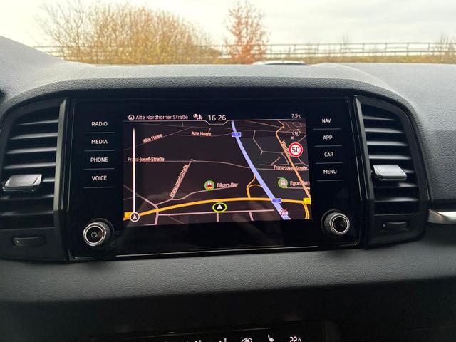 Skoda Karoq 1.0 TSI EXECUTIVE Navi & Carplay | ACC Klimaautomatik Voll-LED Rückfahrkamera 