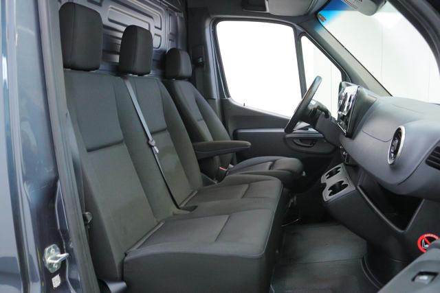 Mercedes-Benz 317 CDI Sprinter Standard HA 9G-TRONIC PRO L2H2 
