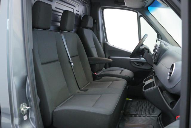 Mercedes-Benz 317 CDI Sprinter Standard HA 9G-TRONIC PRO L2H2 