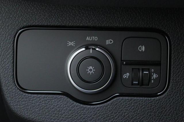 Mercedes-Benz 317 CDI Sprinter Standard HA 9G-TRONIC PRO L2H2 