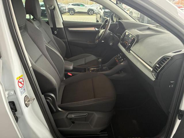 Skoda Karoq 1.0 TSI EXECUTIVE Navi & Carplay | ACC Klimaautomatik Voll-LED Rückfahrkamera 