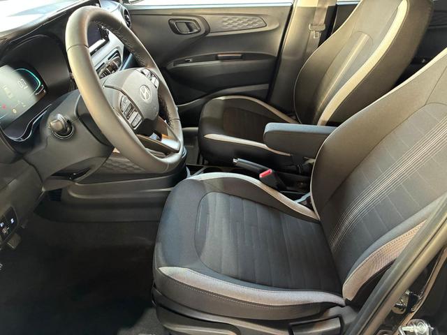 Hyundai i10 Premium 1.2 GDI / Sitz + Lenkradheizung Navi Klimaautomatik Alu 15'' 