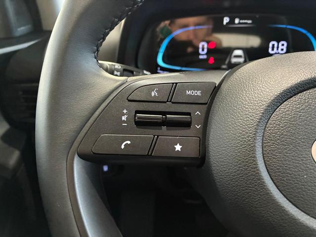 Hyundai BAYON 1.0 T-GDI DCT / Navi R&uuml;ckfahrkamera Tempomat Alu 16" 