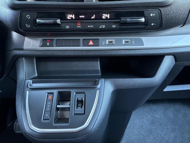 Opel Vivaro Kombi XL 2.0 Diesel Automatik 177 PS / 9-Sitzer AHK LED NAVI 